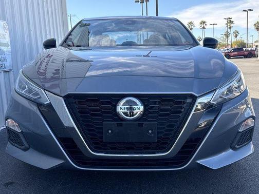 2020 Nissan Altima SR FWD