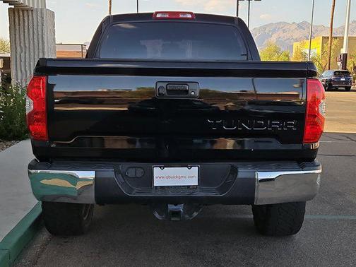 2017 Toyota Tundra SR5
