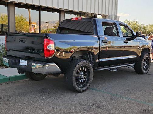 2017 Toyota Tundra SR5