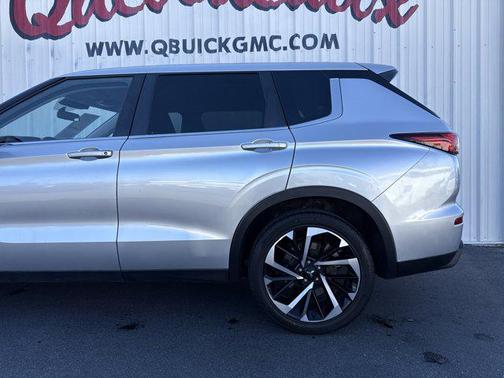 2022 Mitsubishi Outlander ES 2.5 2WD