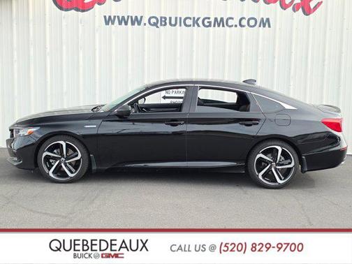 Crystal Black Pearl 2022 Honda Accord Hybrid Sport