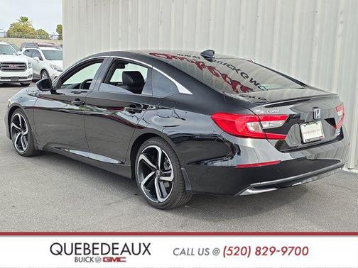Crystal Black Pearl 2022 Honda Accord Hybrid Sport