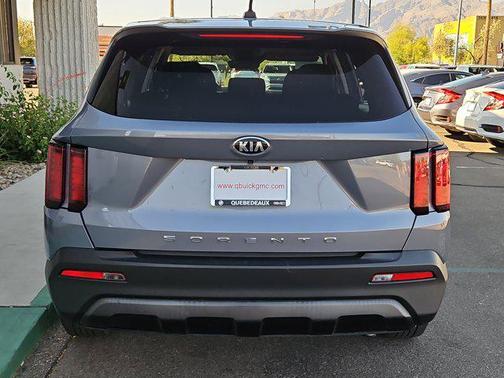 2021 Kia Sorento LX
