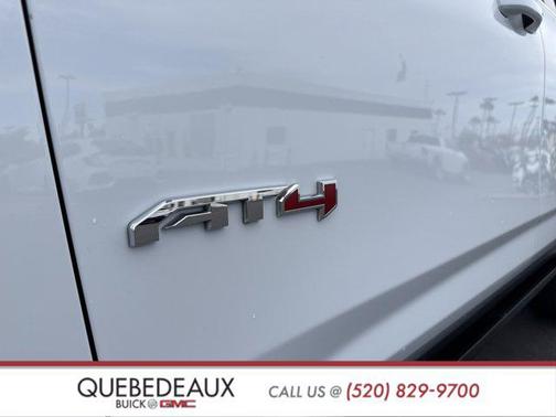 2022 GMC Yukon 4WD AT4