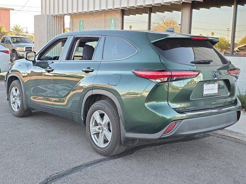 2023 Toyota Highlander Hybrid LE