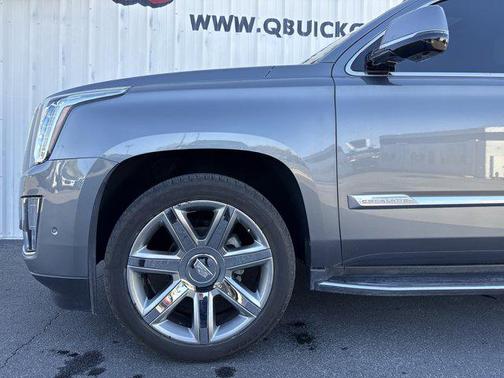 2018 Cadillac Escalade Luxury