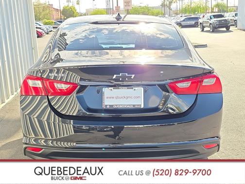 Mosaic Black Metallic 2022 Chevrolet Malibu 1LS