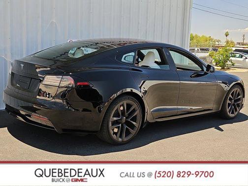 2022 Tesla Model S Base