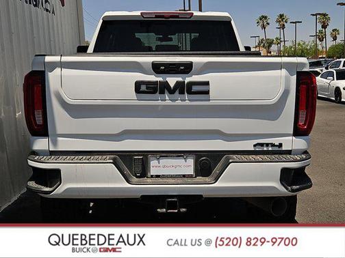 2022 GMC Sierra 2500 AT4
