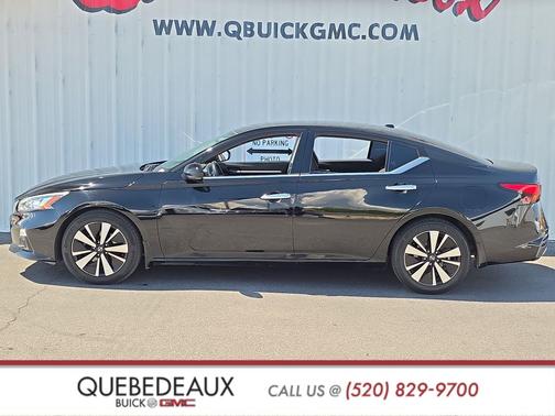 Super Black 2020 Nissan Altima 2.5 SL