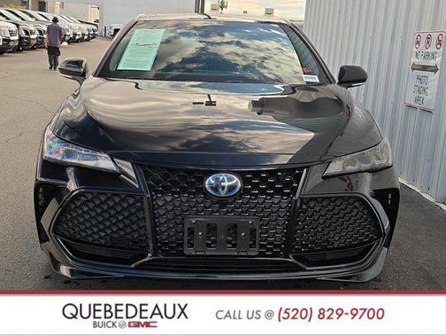 2020 Toyota Avalon Hybrid XSE