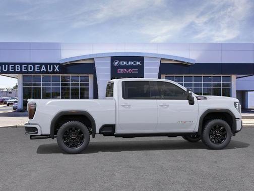 2025 GMC Sierra 2500 AT4