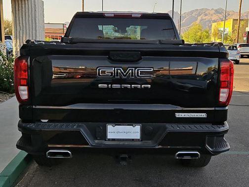 2022 GMC Sierra 1500 Elevation