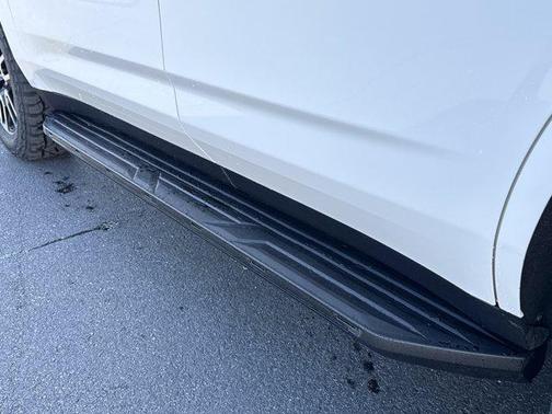 2022 GMC Yukon 4WD AT4