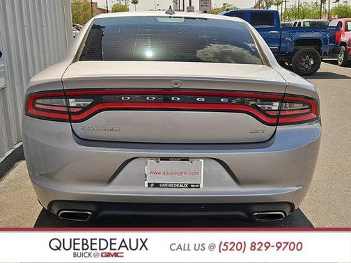 2017 Dodge Charger SXT