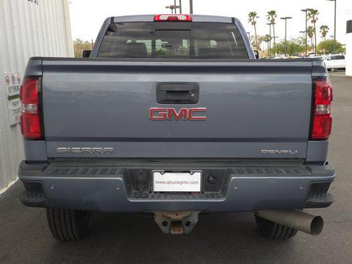 2016 GMC Sierra 2500 Denali