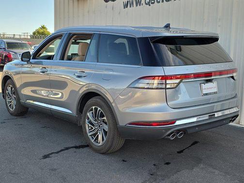 2023 Lincoln Aviator Standard