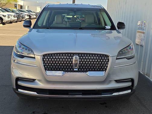2023 Lincoln Aviator Standard