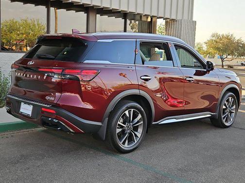 2025 INFINITI QX60 Luxe