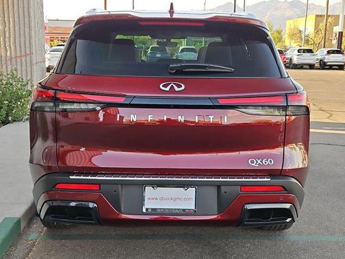 2025 INFINITI QX60 Luxe
