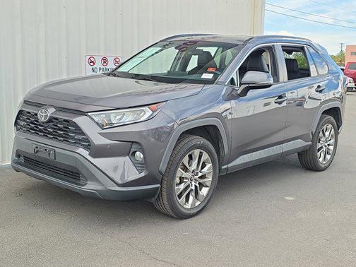 2020 Toyota RAV4 XLE Premium