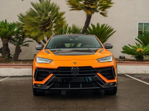 2024 Lamborghini Urus Performante