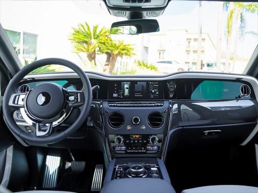 2025 Rolls-Royce Cullinan Black Badge