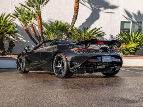 2024 McLaren 750S Spider