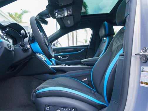 2025 Bentley Flying Spur Speed