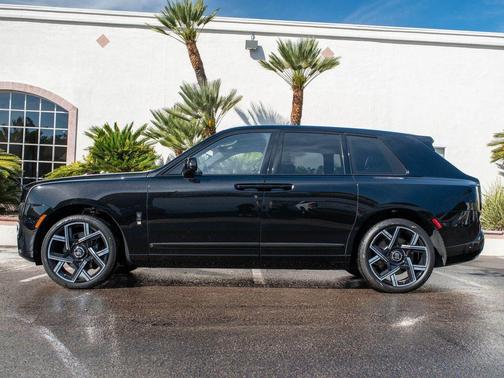 2026 Rolls-Royce Cullinan Black Badge