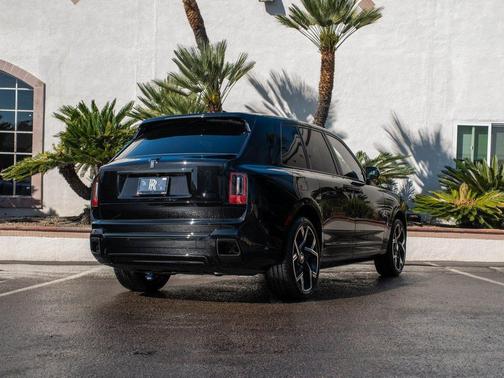 2026 Rolls-Royce Cullinan Black Badge