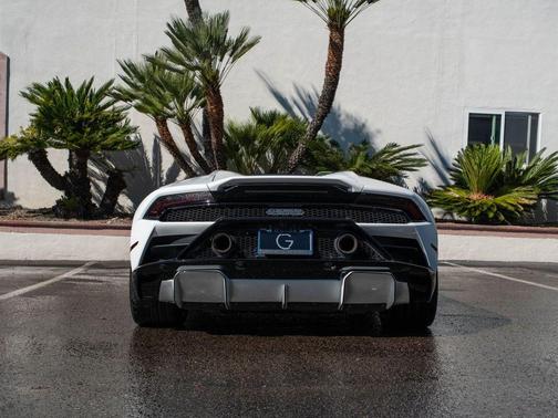 2023 Lamborghini Huracan EVO Spyder RWD