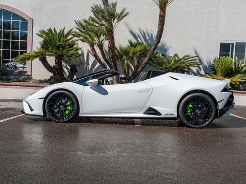 2023 Lamborghini Huracan EVO Spyder RWD
