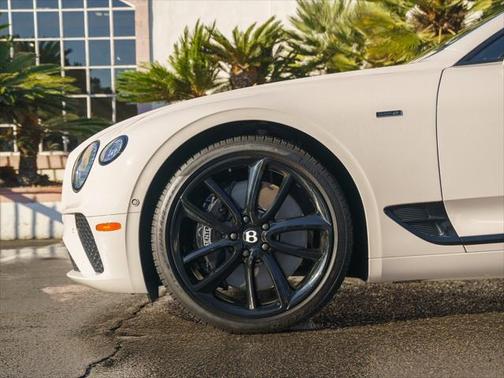 2024 Bentley Continental GT Mulliner V8