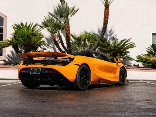 2020 McLaren 720S Base