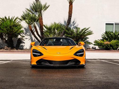 2020 McLaren 720S Base
