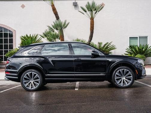 2024 Bentley Bentayga Azure
