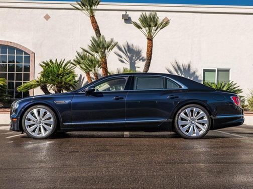 2026 Bentley Flying Spur 