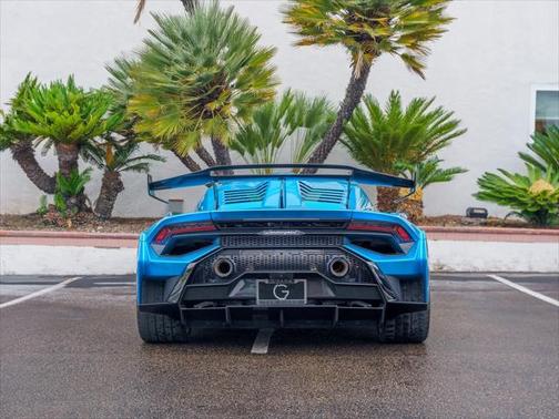 2022 Lamborghini Huracan STO Coupe