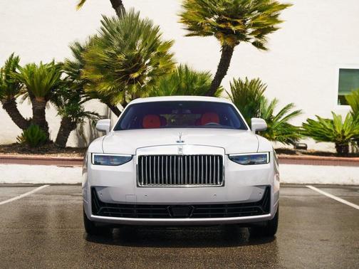 2025 Rolls-Royce Ghost 