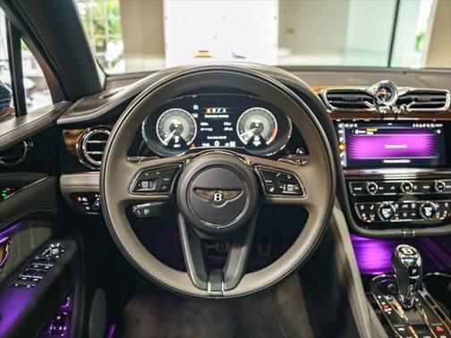 2022 Bentley Bentayga V8