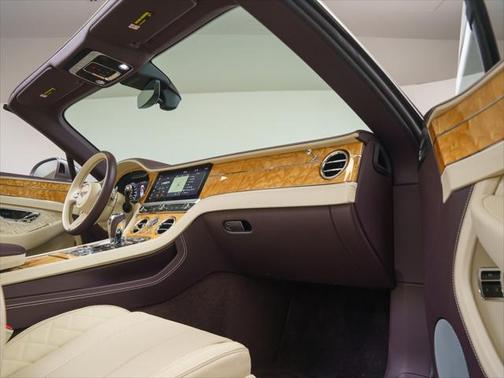 2022 Bentley Continental GT V8