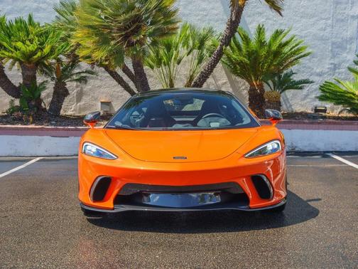 2025 McLaren GTS Coupe