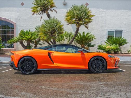 2025 McLaren GTS Coupe