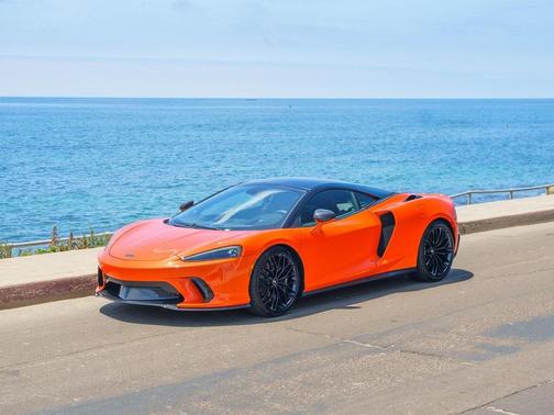 2025 McLaren GTS Coupe