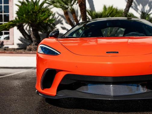 2025 McLaren GTS 
