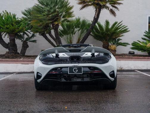 2024 McLaren 750S Spider