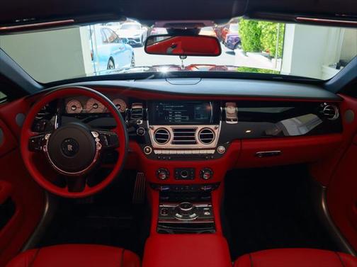 2019 Rolls-Royce Dawn Base