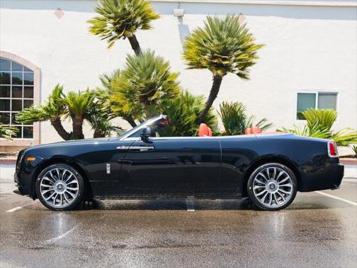 2019 Rolls-Royce Dawn Base