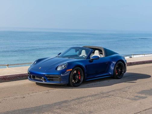 2024 Porsche 911 Targa 4 GTS